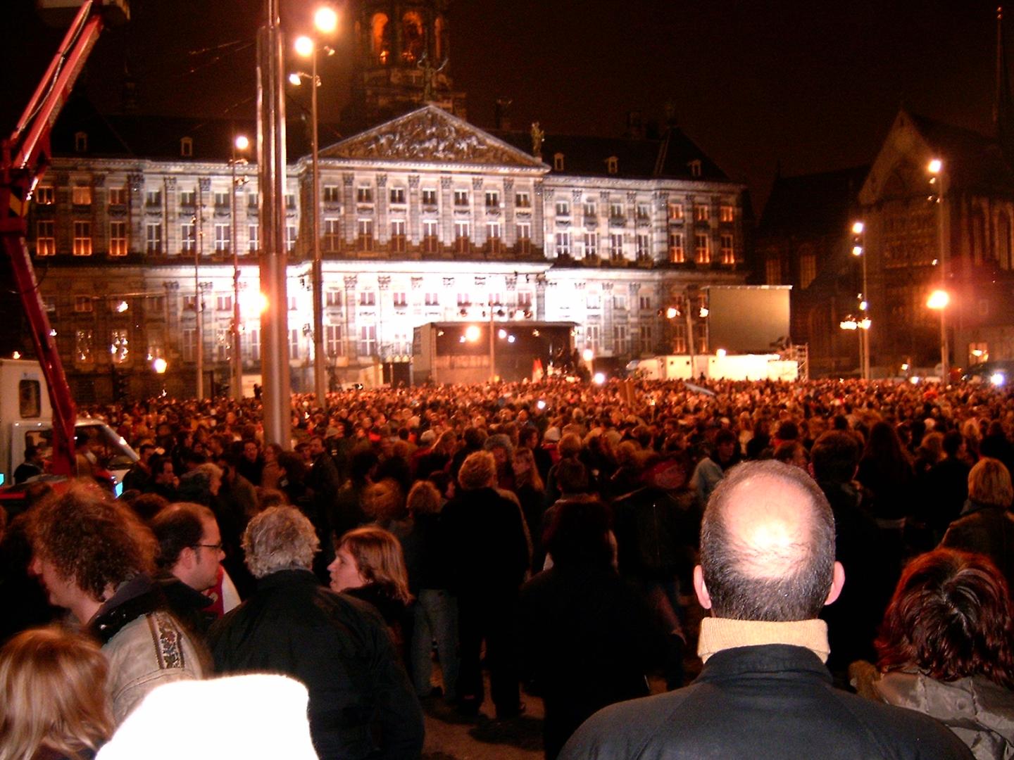 Theo_van_Gogh_-_Protesten_op_de_Dam